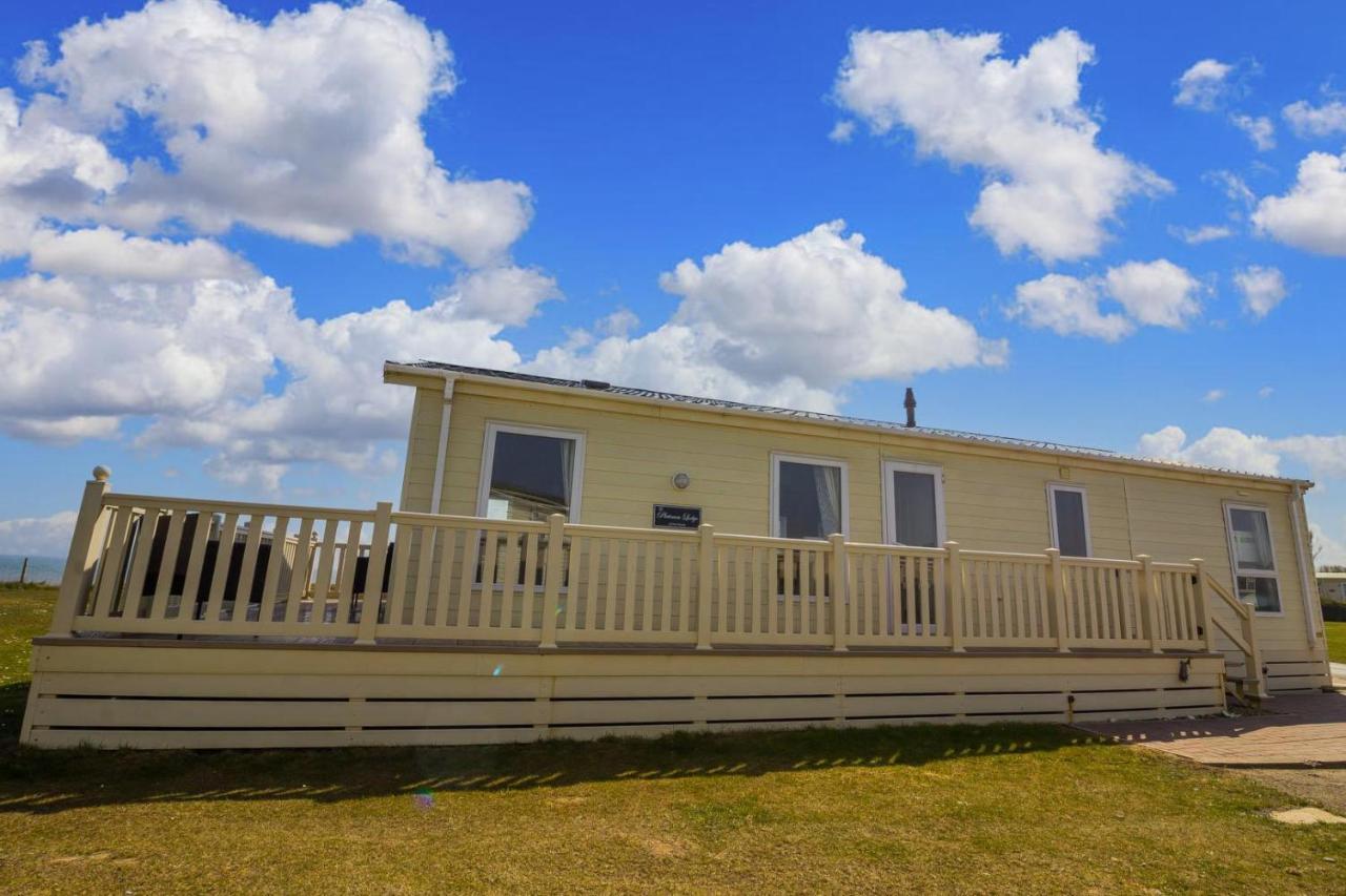Stunning 6 Berth Lodge With Sea Views For Hire At Skipsea Sands Ref 41136Nf Barmston Exterior photo